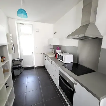 Maison T2 Agreable Avec Cour Privative, A 400m De La Et Proche Commerces, Quartier Calme - Fr-1-92-875 度假居