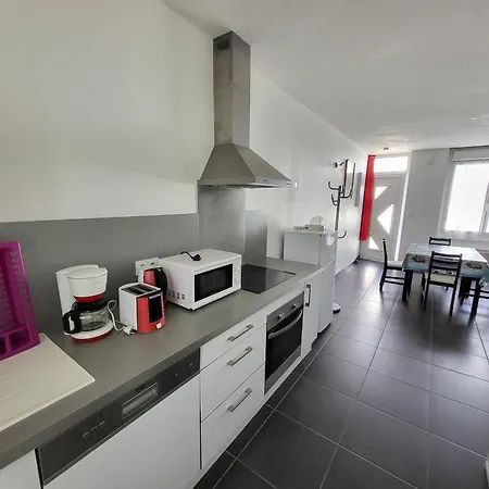 Maison T2 Agreable Avec Cour Privative, A 400m De La Et Proche Commerces, Quartier Calme - Fr-1-92-875 度假居 莱萨布勒-多洛讷